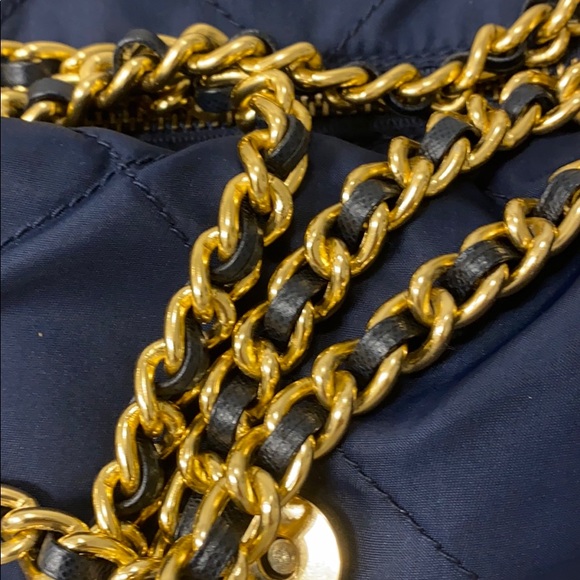 SOLD⭐️⭐️⭐️Prada tessuto nylon bag - Picture 3 of 11